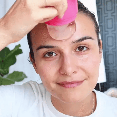 Chill & Glow Face Roller
